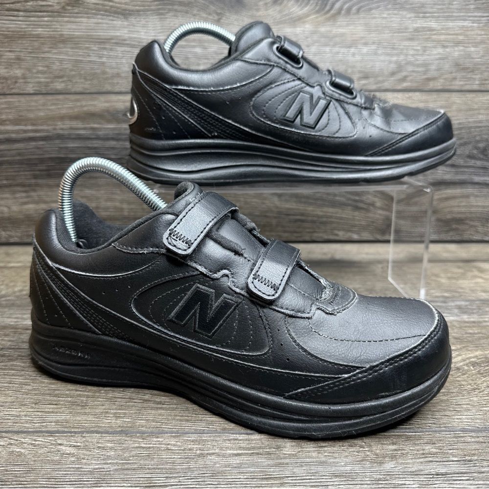 New Balance Black Women's Sneakers